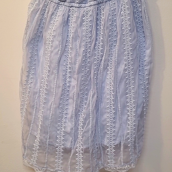 Abercrombie & Fitch Soft Gray Lace Dress - Picture 4 of 16